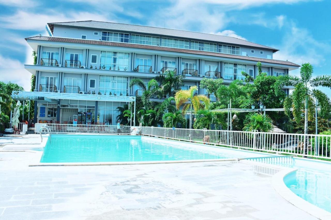 Ozon Hotel Nam Can Esterno foto