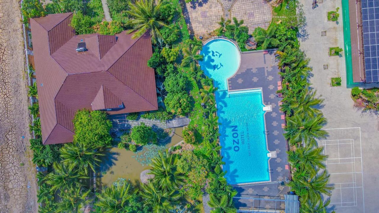 Ozon Hotel Nam Can Esterno foto