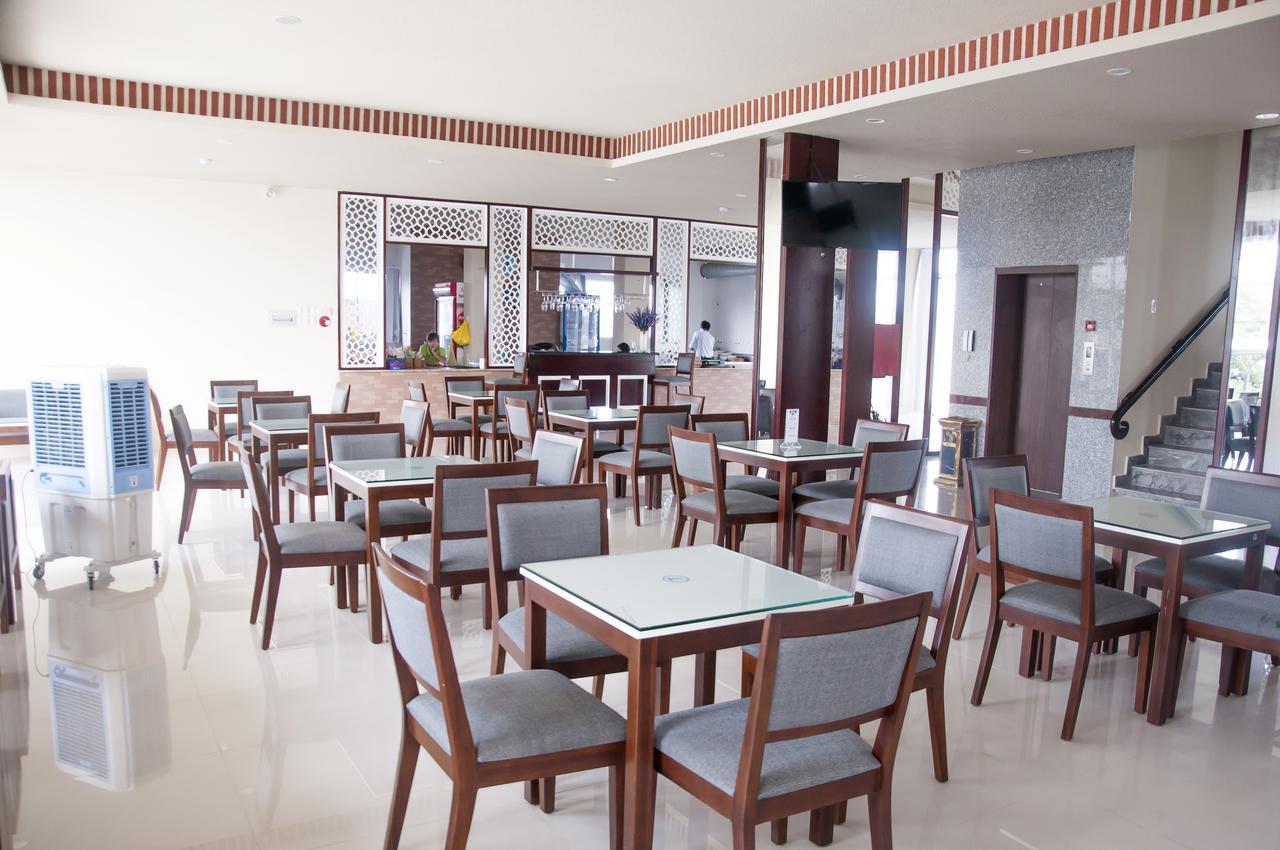 Ozon Hotel Nam Can Esterno foto